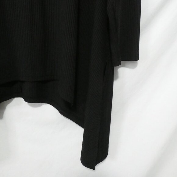 SHEIN - Curve | 1XL | Ribbed Black Asymmetric Hem Long Sleeve Shirt - Picture 9 of 16